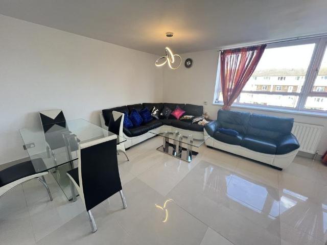 House for rent in London Borough of Hounslow, Hanworth