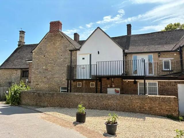 Apartment for rent in Black Bourton, Oxfordshire