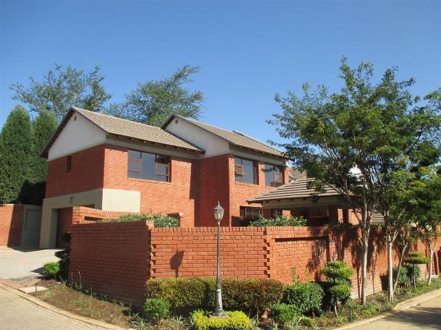 House for rent in Waterkloof, Gauteng