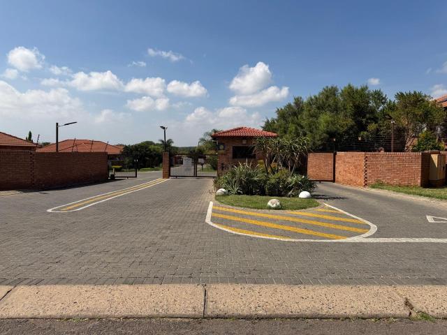 House for rent in Waterkloof, Gauteng