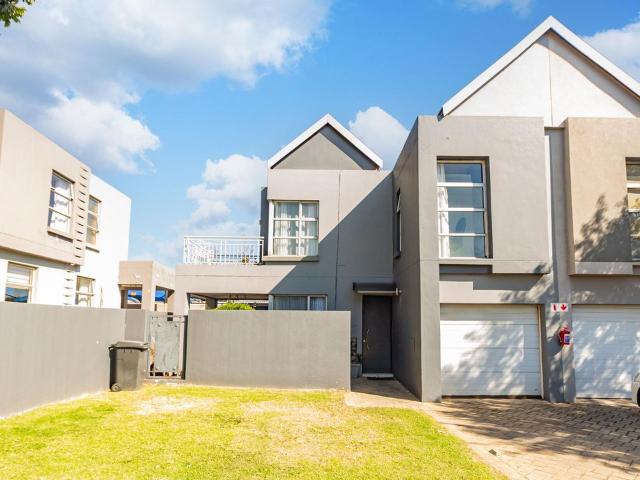 House for rent in North & Sandton, Randburg