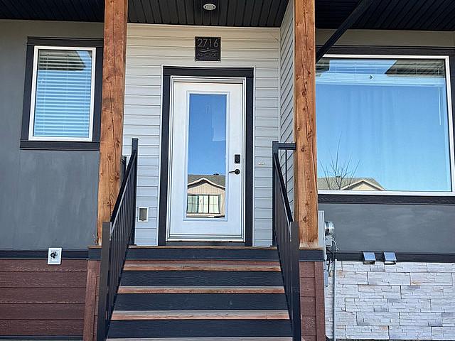 Duplex for rent in Lethbridge, Alberta
