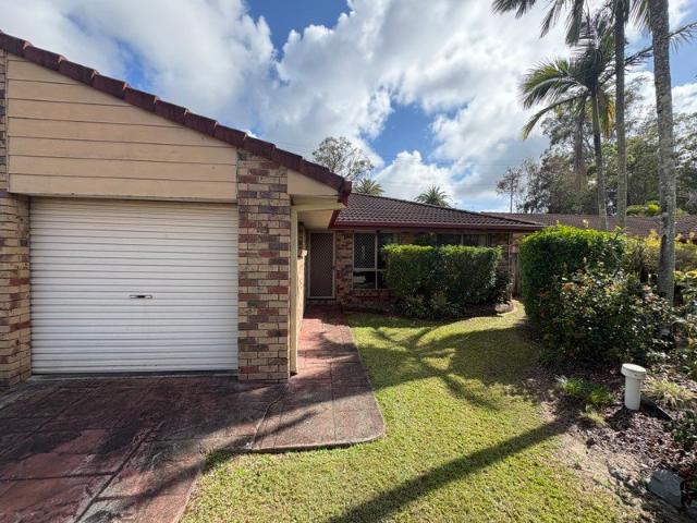 Duplex for rent in Ashmore, Gold Coast City