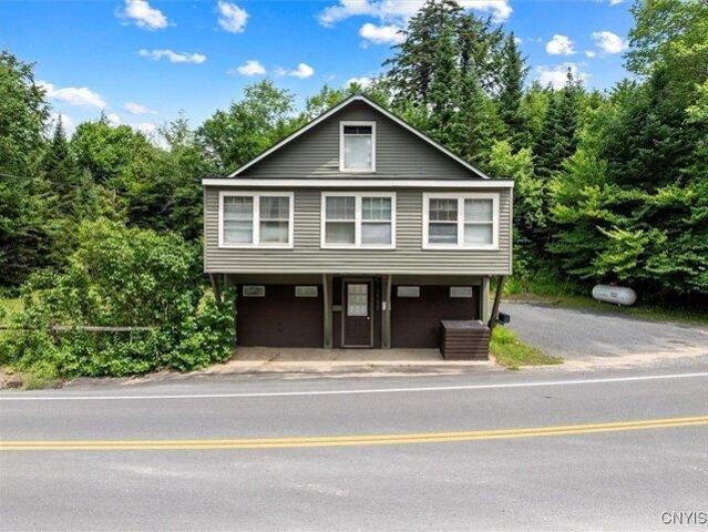 House for sale in Eagle Bay