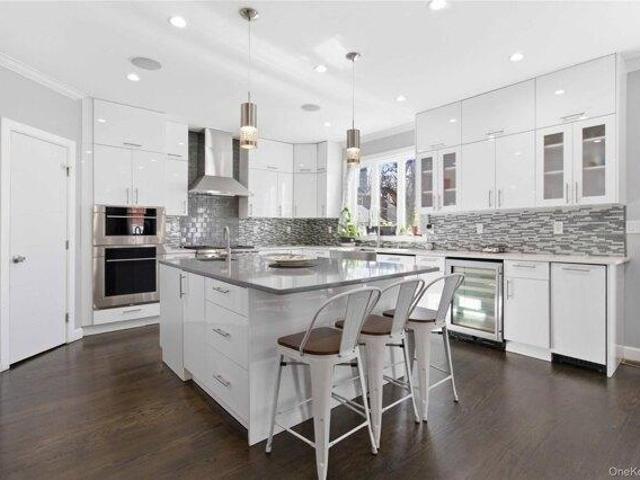 House for sale in Queens, Arverne