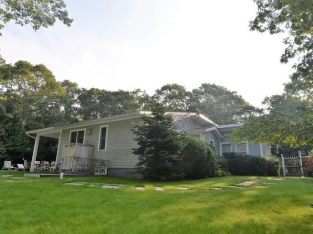 House for sale in Wainscott, New York