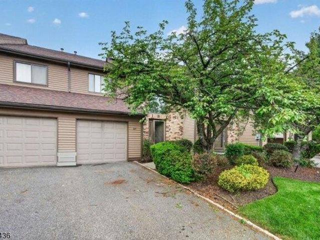 House for sale in East Hanover, New Jersey