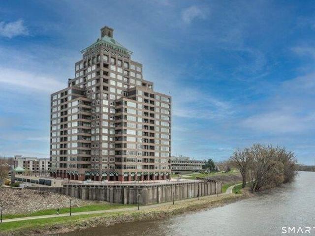 Condo for sale in East Hartford, Connecticut