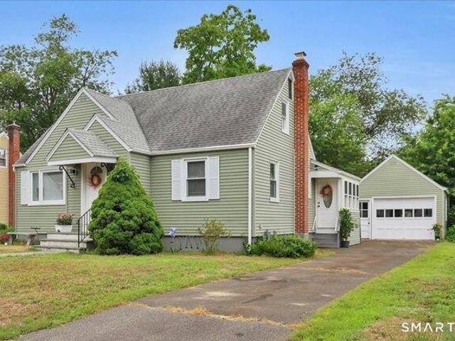 House for sale in Burnside, East Hartford