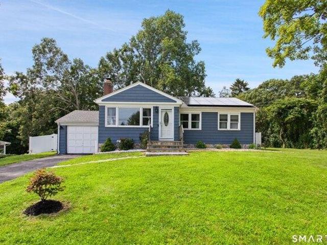 House for sale in East Haven, South Central Connecticut Planning Region