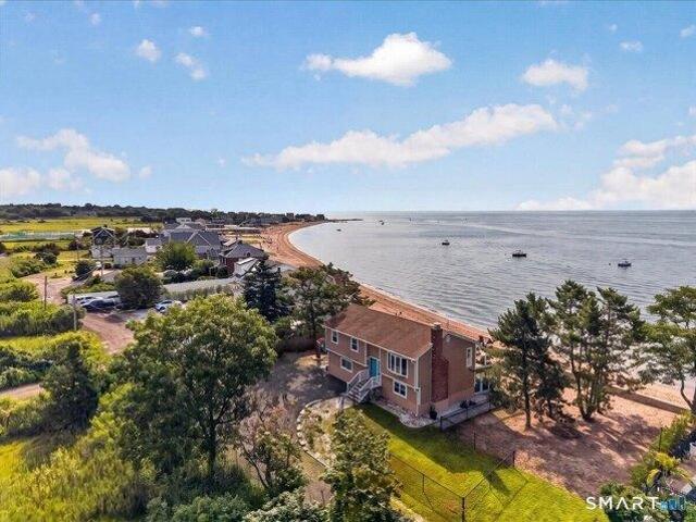 House for sale in Momauguin, East Haven