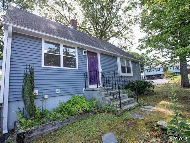 House for sale in Momauguin, East Haven