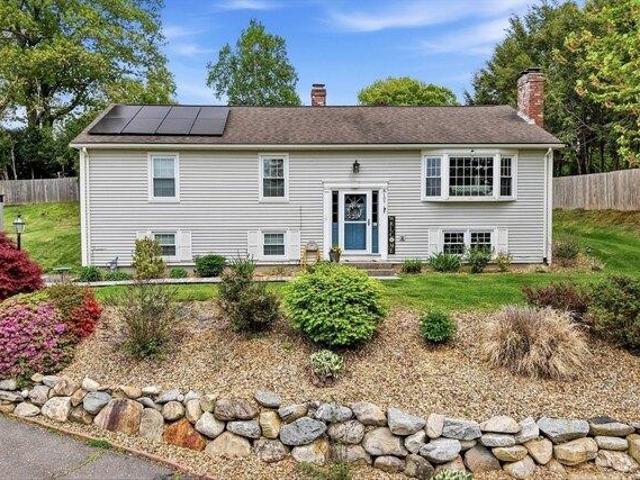 House for sale in Hampden, Massachusetts