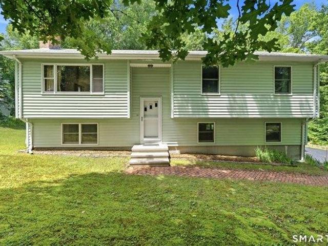 House for sale in East Lyme, Connecticut