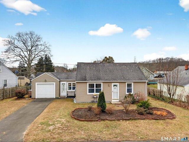 House for sale in East Lyme, Connecticut