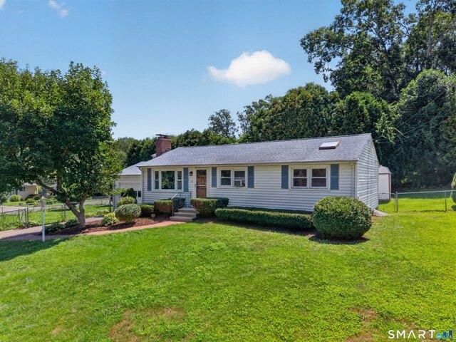 House for sale in East Lyme, Southeastern Connecticut Planning Region