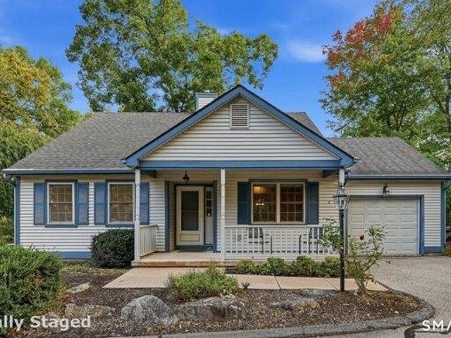 House for sale in Flanders, East Lyme