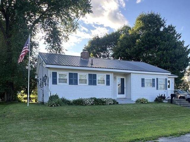 House for sale in East Millinocket, Maine