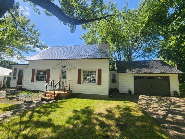 House for sale in East Millinocket, Maine