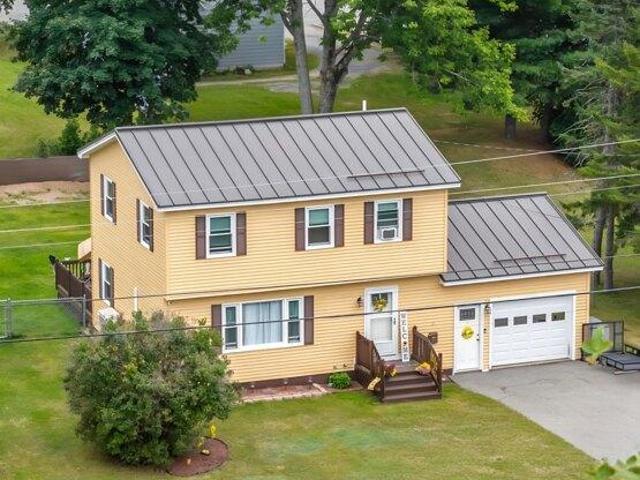 House for sale in East Millinocket, Maine