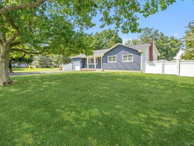 House for sale in Centereach, New York