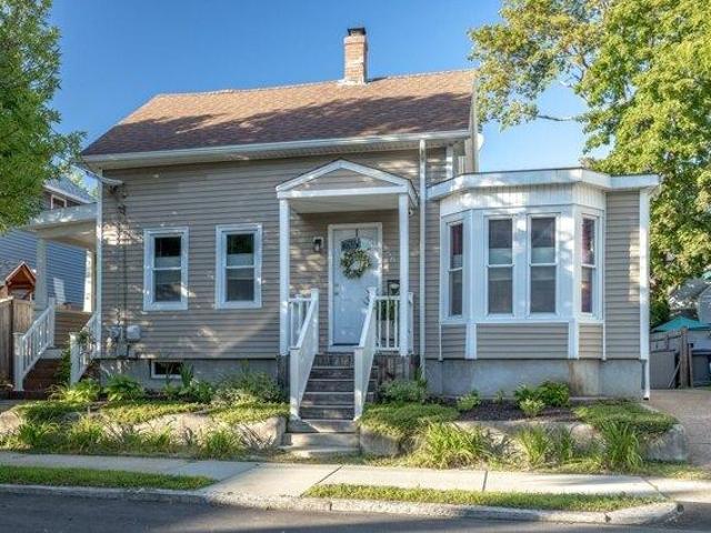 House for sale in Six Corners, East Providence