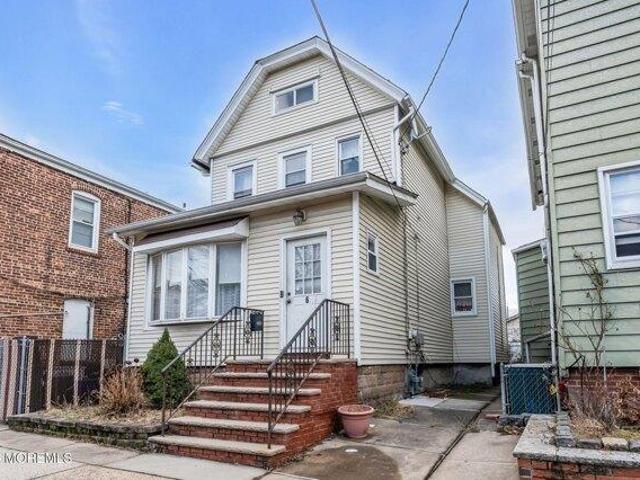 House for sale in Carlstadt, New Jersey