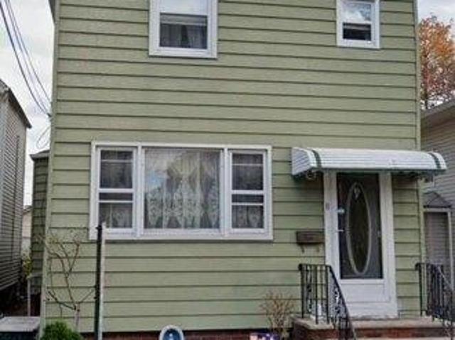 House for sale in East Rutherford