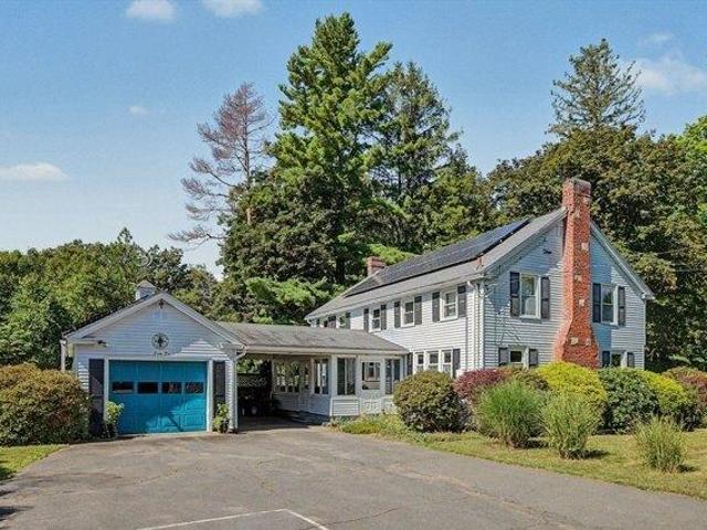 House for sale in Easthampton, Massachusetts