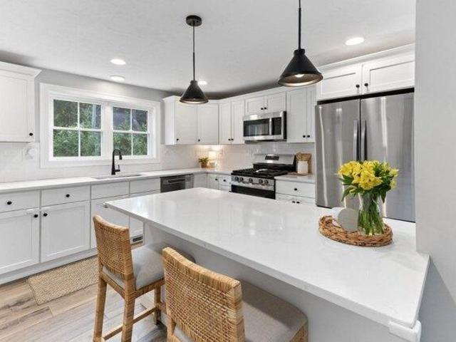 House for sale in North Easton, Easton