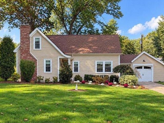 House for sale in South Easton, Easton