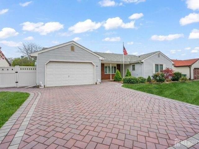House for sale in Edison, New Jersey