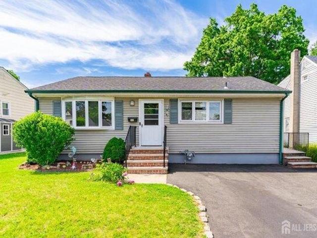 House for sale in Edison, New Jersey