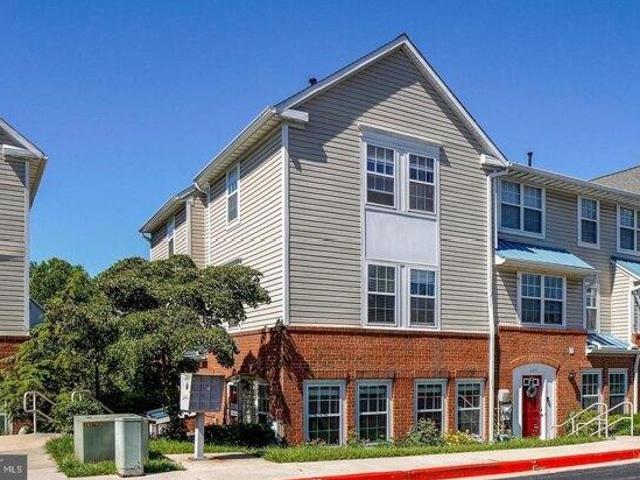 Condo for sale in Annapolis Junction, Maryland