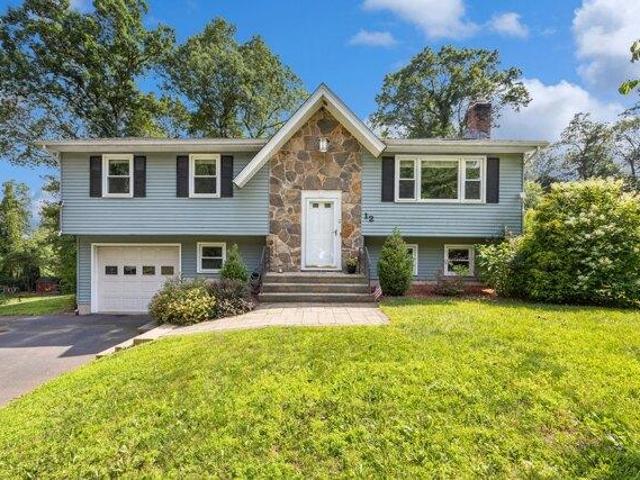 House for sale in Ellington