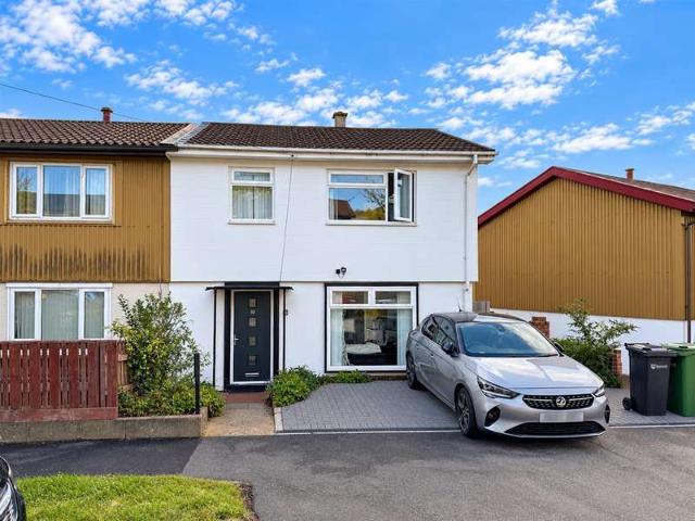Cottage for sale in Paulsgrove, Portsmouth