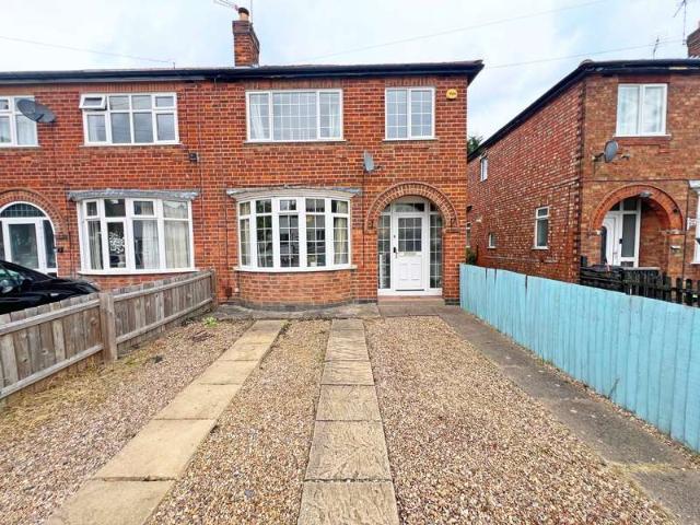 Cottage for sale in Aylestone Park, Leicester