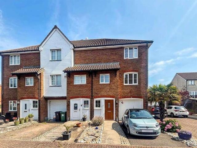 Cottage for sale in Sovereign Harbour, Eastbourne