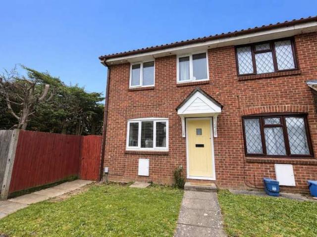Cottage for sale in Round Green, Luton