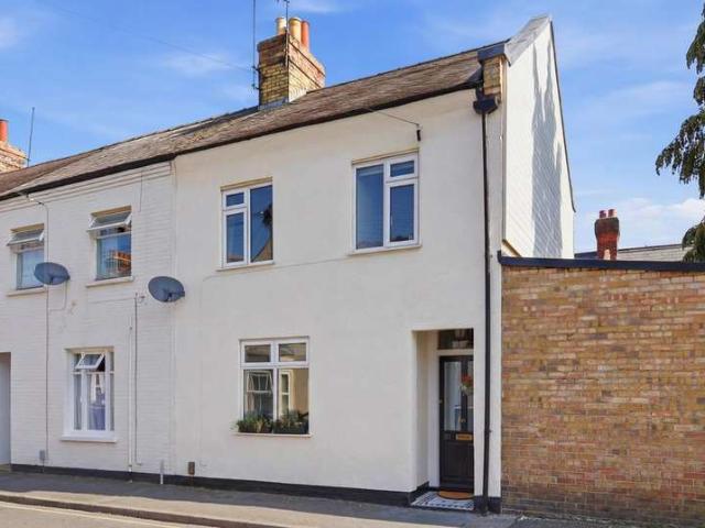 Cottage for sale in Chedburgh, Suffolk