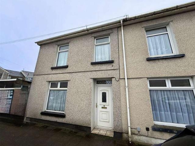 Cottage for sale in Robertstown, Trecynon