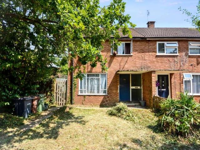 Cottage for sale in St Albans, Five Acres