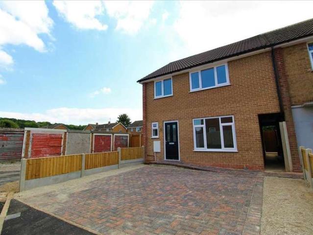 Cottage for rent in Barton In Fabis, East Midlands