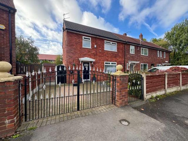 Cottage for sale in Wythenshawe, Manchester