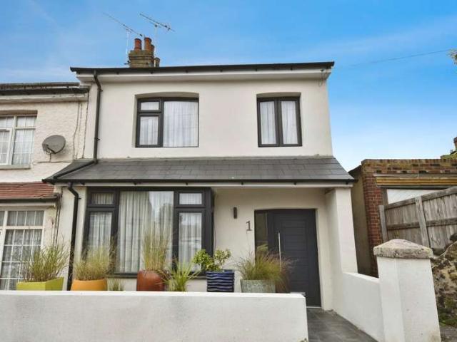 Cottage for sale in Acol, Kent