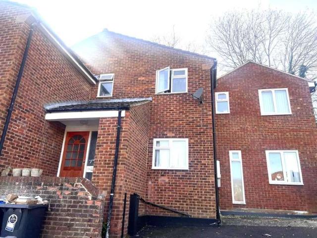 Cottage for sale in Hales Place, The Bridge