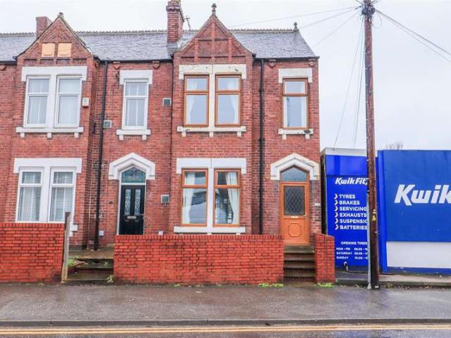 Cottage for sale in Glasshoughton, Castleford