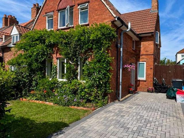 Cottage for rent in Feckenham, City Of Bristol