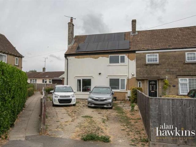 Cottage for sale in Restrop, Purton