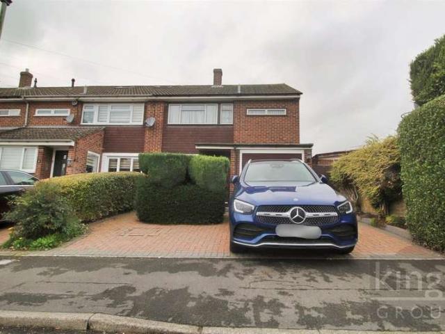 Cottage for sale in Broxbourne, Hertfordshire